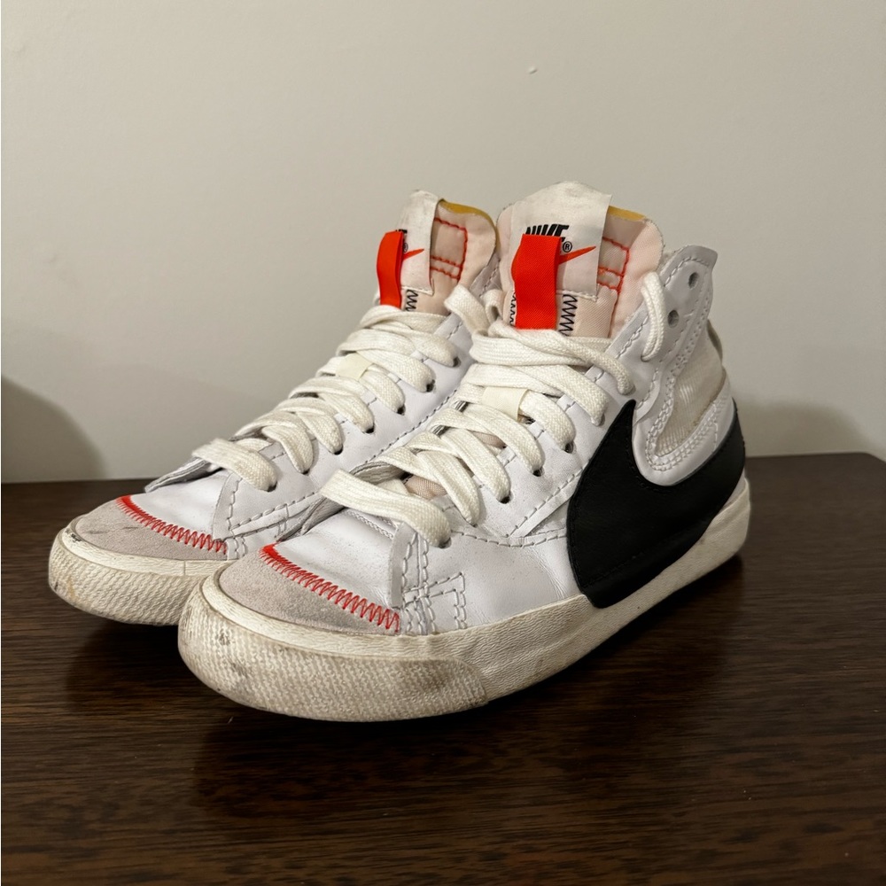 Men’s Size 8.5 Nike Blazer Mid 77’ Jumbo